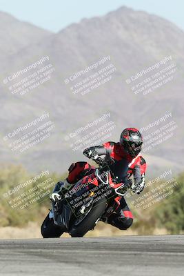 media/Dec-01-2025-Moto Forza (Mon) [[2daa91e15f]]/2-Intermediate Group/Session 2 Turn 9 Entry/